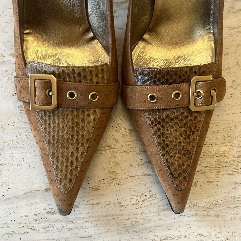 Dolce & Gabbana women’s Pointed Toe Buckle Heels – Size 39 - Picture 5 of 17